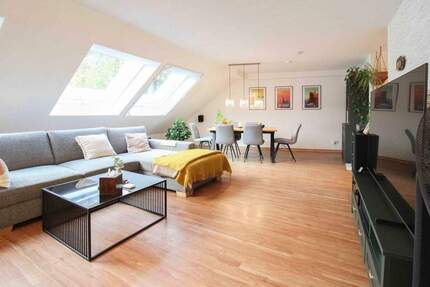 Helle 3-Zimmer-Wohnung in Schloß Neuhaus mit Effizienz B, Einbauküche, TG-Stellplatz! 3 zimmer