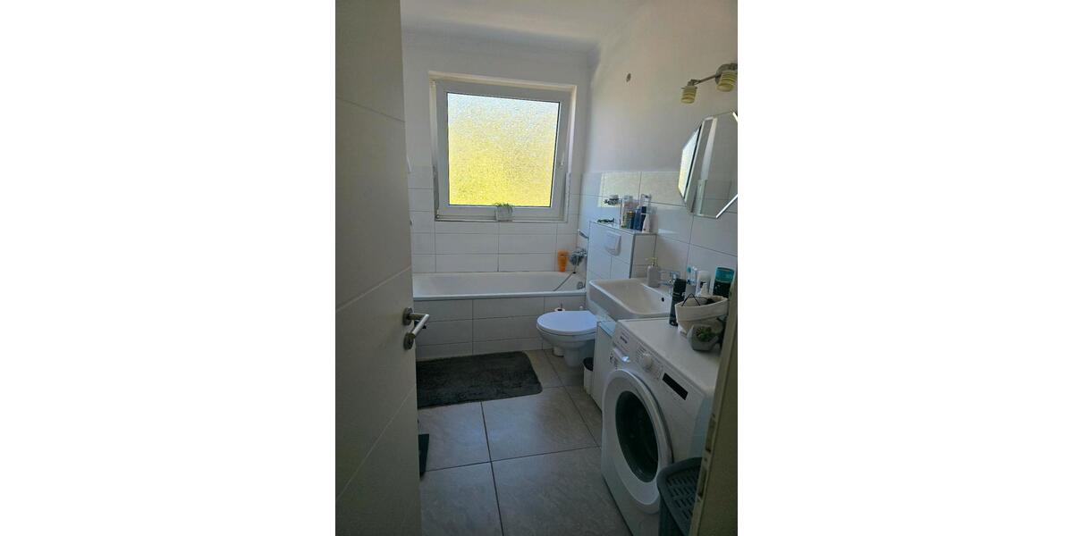 Etagenwohnung Marsberg - 3 Zimmer, 76 m&sup2;, 75.000&euro; | Angebot:27044152