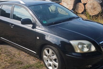 Toyota Avensis 260.000 km 2.200 &euro; Lippstadt 59557