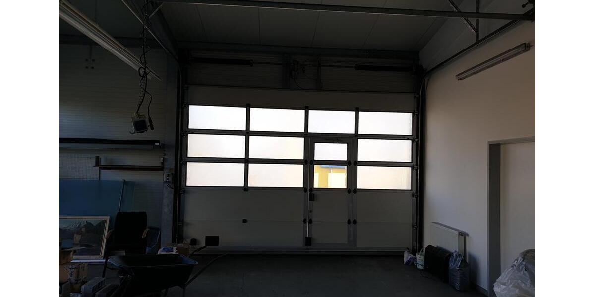 Gewerbehalle für Fahrzeugaufbereitung zimmer