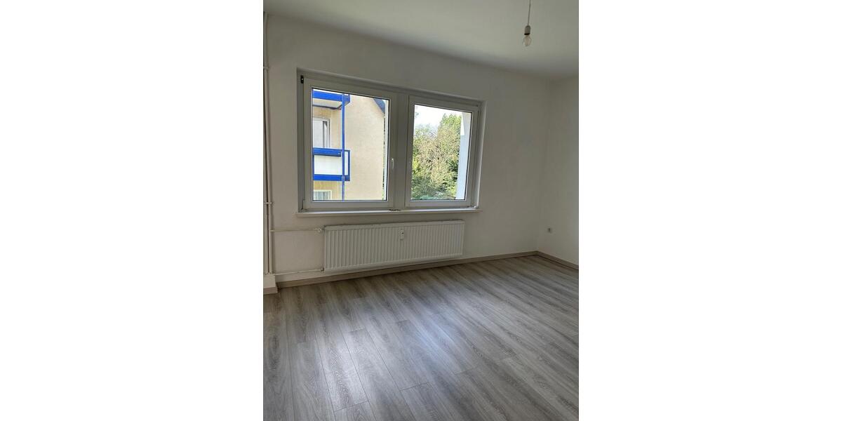 Etagenwohnung Detmold - 3 Zimmer, 52 m&sup2;, 450&euro; | Angebot:26465481