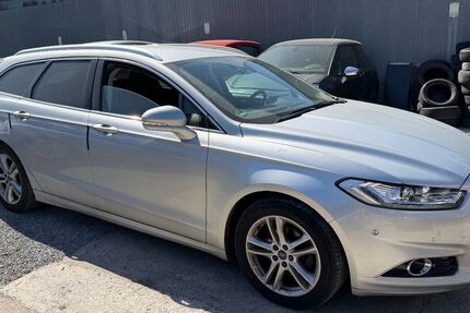 Ford Mondeo 203.000 km 7.499 &euro; Detmold 32758