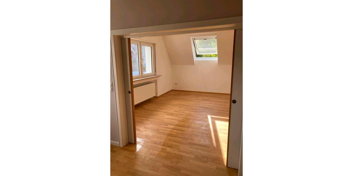 Etagenwohnung Paderborn Univiertel - 4 Zimmer, 110 m&sup2;, 1.400&euro; | Angebot:27596971