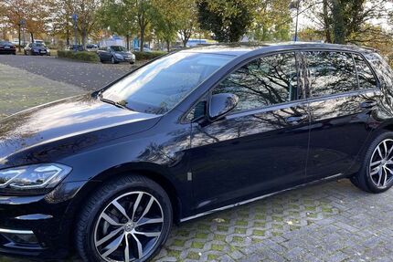 VW Golf 129.000 km 15.700 &euro; Bad Wünnenberg 33181