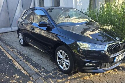 Skoda Fabia 10.400 km 21.750 &euro; Lippstadt 59555