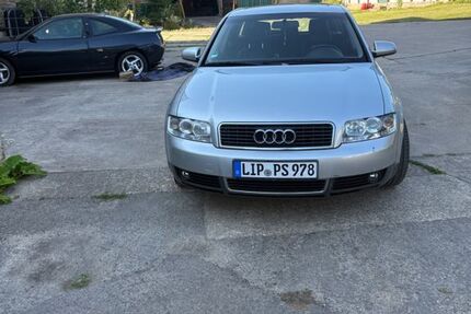 Audi A4 182.000 km 2.600 &euro; Detmold 32758
