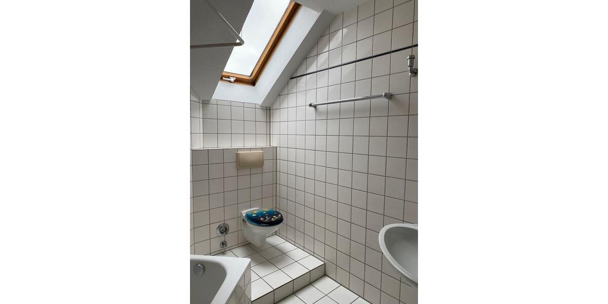 Dachgeschoßwohnung Paderborn Univiertel - 3 Zimmer, 77 m&sup2;, 650&euro; | Angebot:26462501