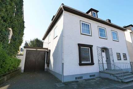 Haus zum Kaufen in Paderborn 649.000 € 225 m² 10 zimmer