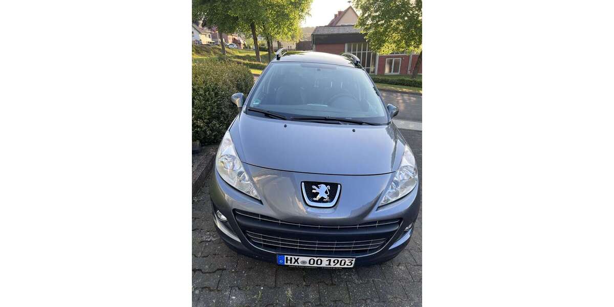 Peugeot 207 182.000 km 2.500 &euro; Nieheim 33039