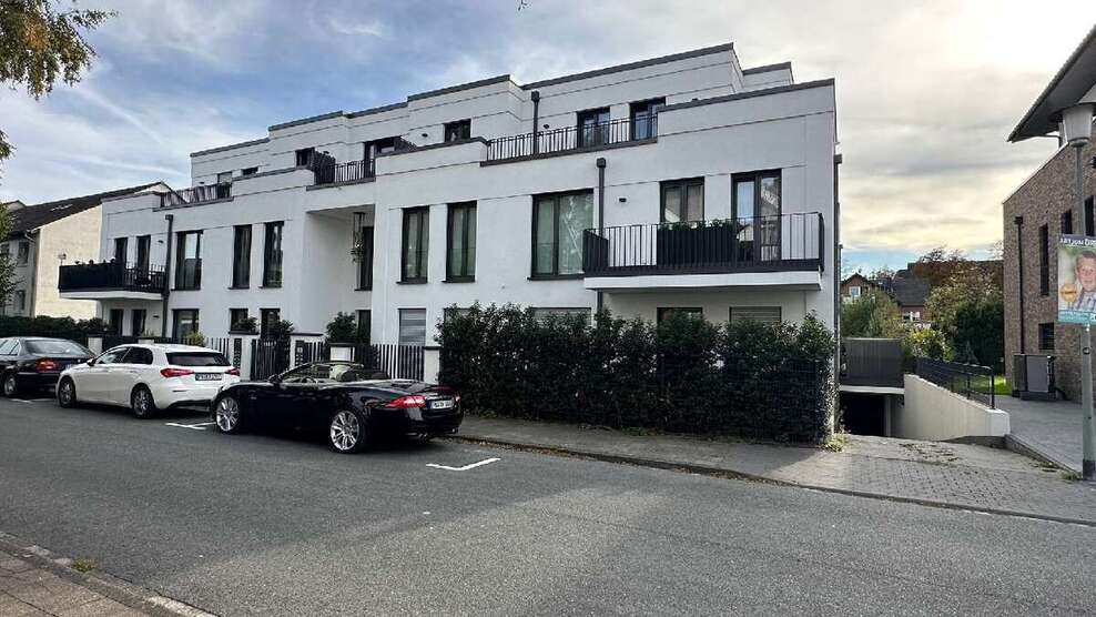 Wohnung zum Mieten in Paderborn 2.625 € 210 m² 3 zimmer