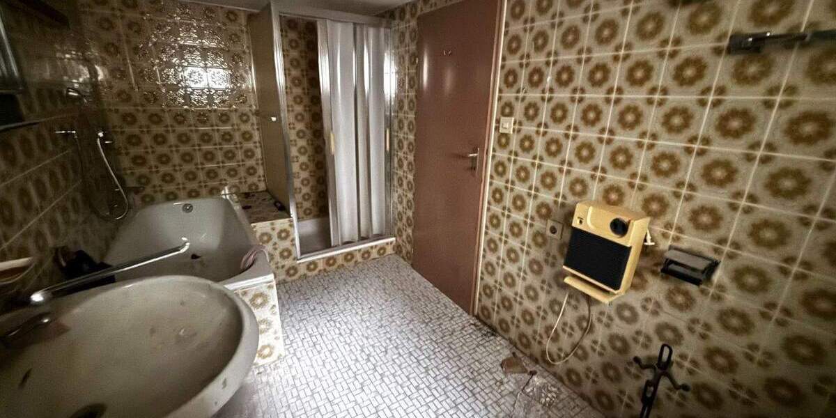 Einfamilienhaus Lichtenau Holtheim - 6 Zimmer, 182 m&sup2;, 249.000&euro; | Angebot:25665641