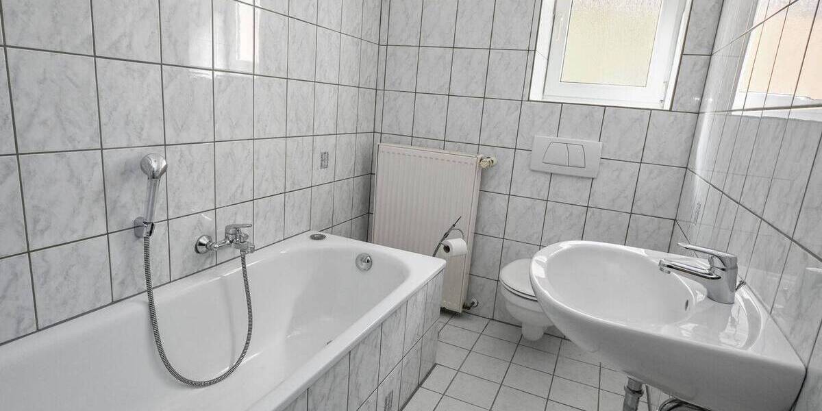 Einfamilienhaus Oerlinghausen - 8 Zimmer, 133 m&sup2;, 265.000&euro; | Angebot:26644191