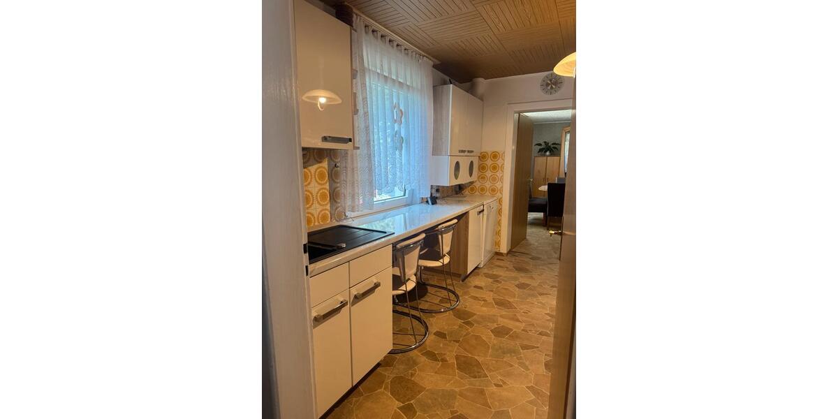 Einfamilienhaus Altenbeken - 3 Zimmer, 100 m&sup2;, 1.000&euro; | Angebot:27615066
