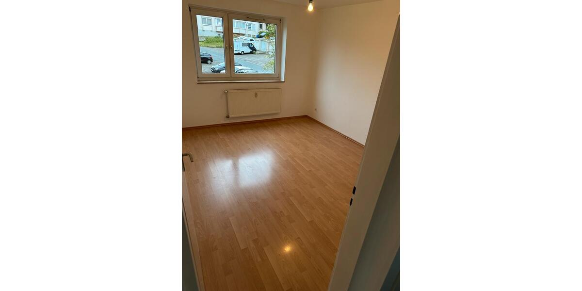 Etagenwohnung Detmold Hakedahl - 4 Zimmer, 83 m&sup2;, 600&euro; | Angebot:26631242