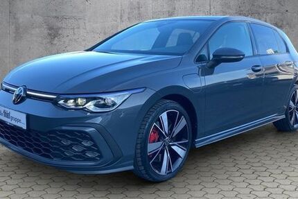 VW Golf 83.400 km 25.680 &euro; Paderborn 33104