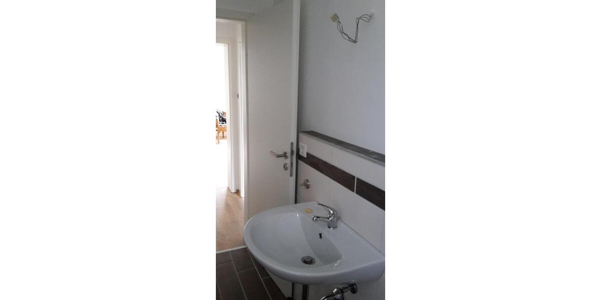 Erdgeschoßwohnung Detmold - 3 Zimmer, 75 m&sup2;, 480&euro; | Angebot:26278469