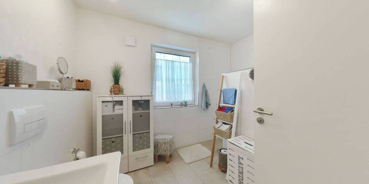Etagenwohnung Paderborn Kernstadt - 3 Zimmer, 84 m&sup2;, 340.000&euro; | Angebot:26454195