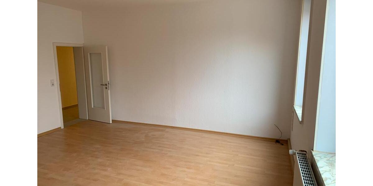 Etagenwohnung Nieheim - 3 Zimmer, 92 m&sup2;, 600&euro; | Angebot:26603543