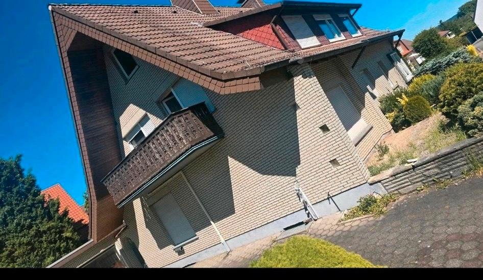 Einfamilienhaus Bad Driburg - 8 Zimmer, 220 m&sup2;, 320.000&euro; | Angebot:26939531