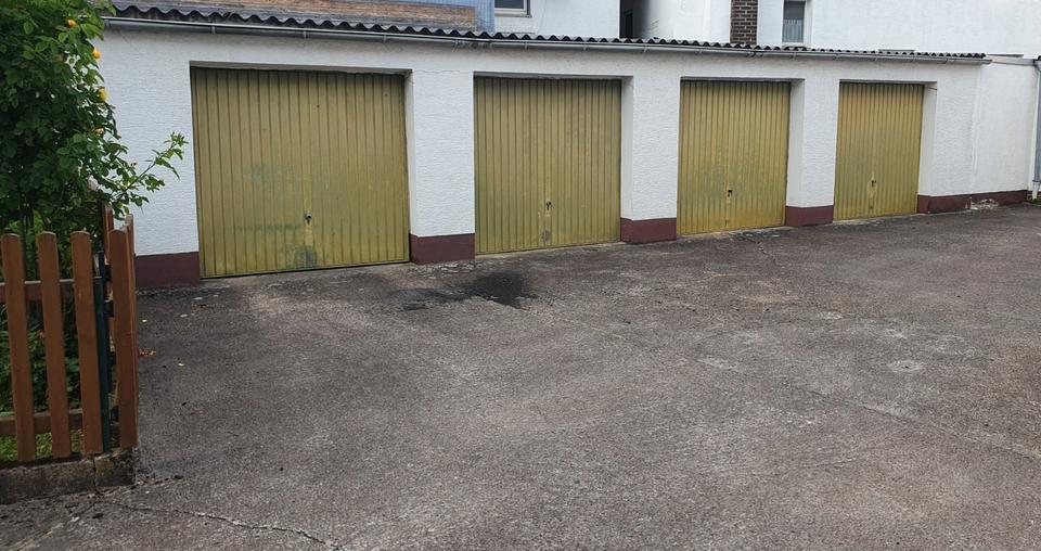 Einfamilienhaus Brakel - 12 Zimmer, 283 m&sup2;, 140.000&euro; | Angebot:27094083