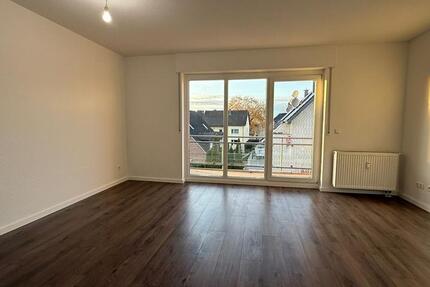 Helle 1-Raum-Wohnung im 2. Obergeschoss mit Einbauküche u. Balkon zentral in Paderborn! 1 zimmer