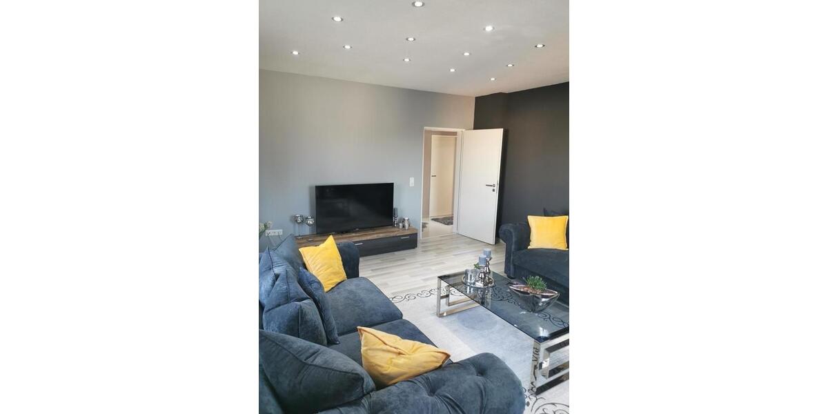 Etagenwohnung Brakel - 1 Zimmer, 140 m&sup2;, 1.200&euro; | Angebot:26036380