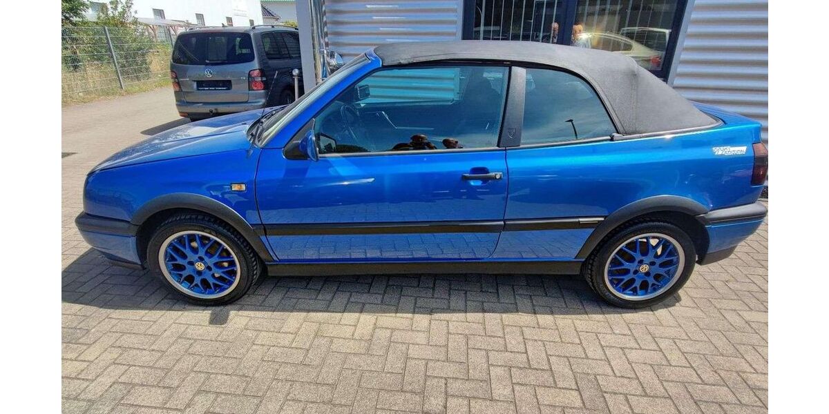 VW Golf 136.555 km 4.950 &euro; Schlangen 33189
