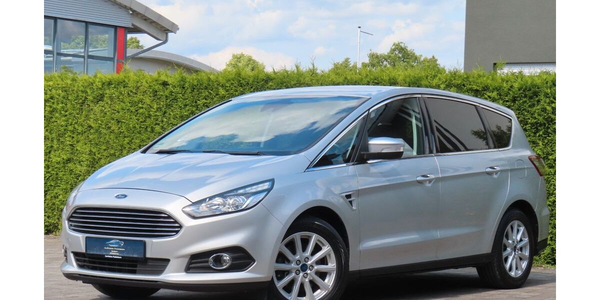 Ford S-Max 124.000 km 10.200 € Bad Lippspringe 33175