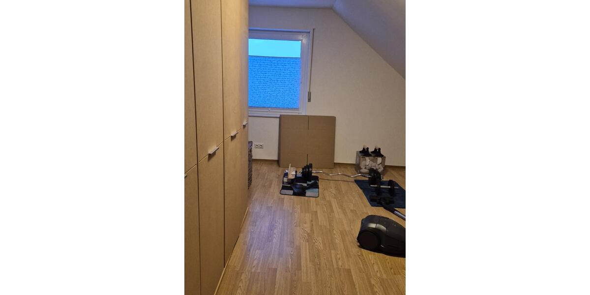 Dachgeschoßwohnung Paderborn - 3 Zimmer, 91 m&sup2;, 750&euro; | Angebot:25571549