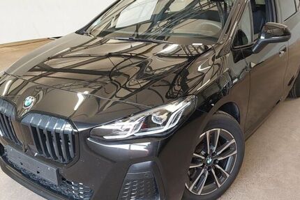 BMW 223 Active Tourer 25.300 km 35.840 &euro; Paderborn 33100