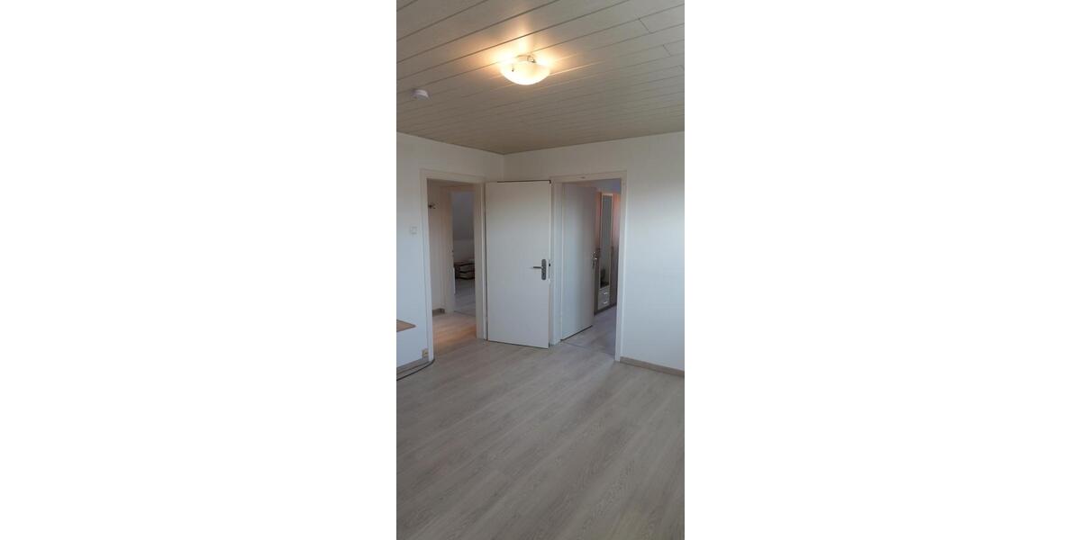 Dachgeschoßwohnung Paderborn Elsen - 2 Zimmer, 68 m&sup2;, 340&euro; | Angebot:27626825
