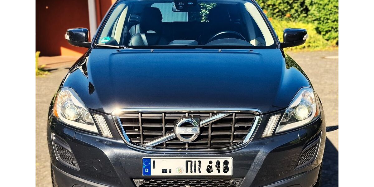 Volvo XC60 185.140 km 9.800 &euro; Detmold 32758
