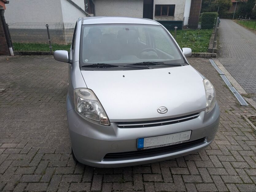 Daihatsu Sirion 162.400 km 1.000 € Büren 33142