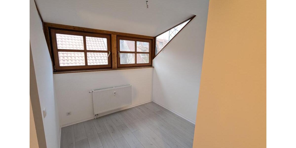 Erdgeschoßwohnung Detmold Hakedahl - 4 Zimmer, 116 m&sup2;, 1.150&euro; | Angebot:24701230