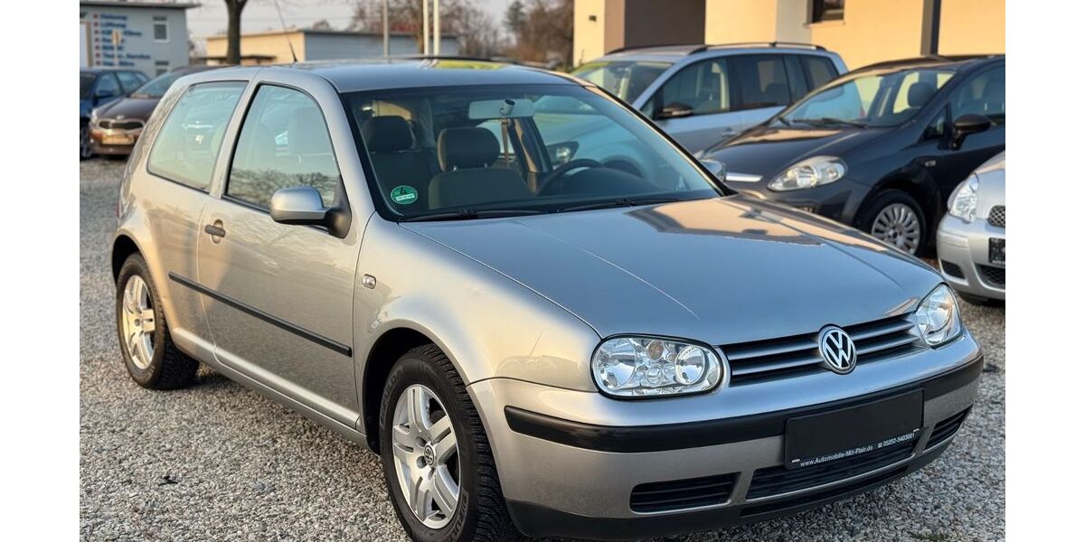 VW Golf 85.000 km 1.450 &euro; Paderborn 33106