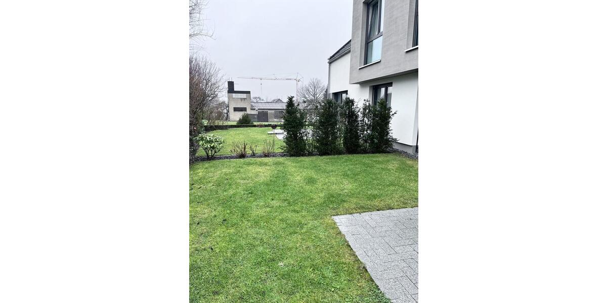 Doppelhaushälfte Detmold Hiddesen - 4 Zimmer, 128 m&sup2;, 1.865&euro; | Angebot:25022862