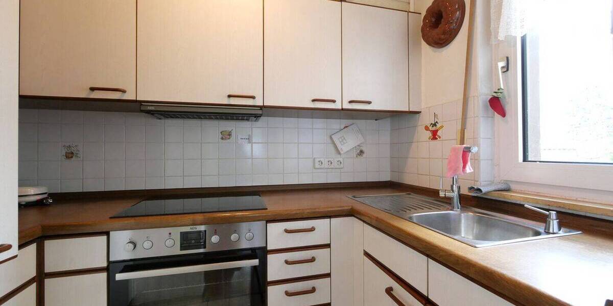 Mehrfamilienhaus, Wohnhaus Paderborn / Schloß Neuhaus Schloß Neuhaus - 6 Zimmer, 135 m&sup2;, 299.000&euro; | Angebot:25688039