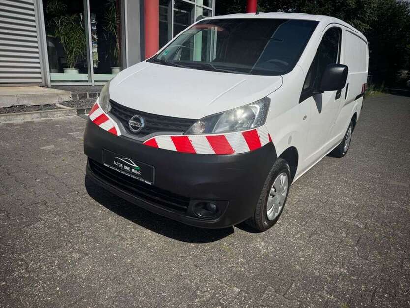 NV200