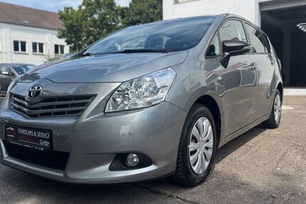 Toyota Verso 160.000 km 10.990 € Lage 32791