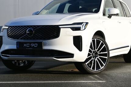 Volvo XC90 6.000 km 74.980 &euro; Paderborn 33106
