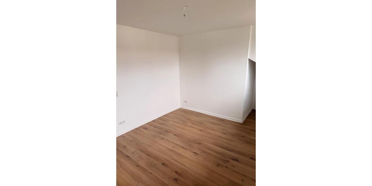 Dachgeschoßwohnung Detmold - 2 Zimmer, 55 m&sup2;, 730&euro; | Angebot:26186580