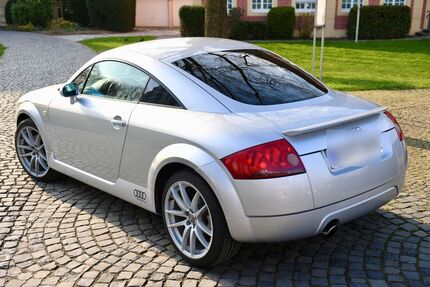 Audi TT 218.000 km 5.250 &euro; Rietberg 33397