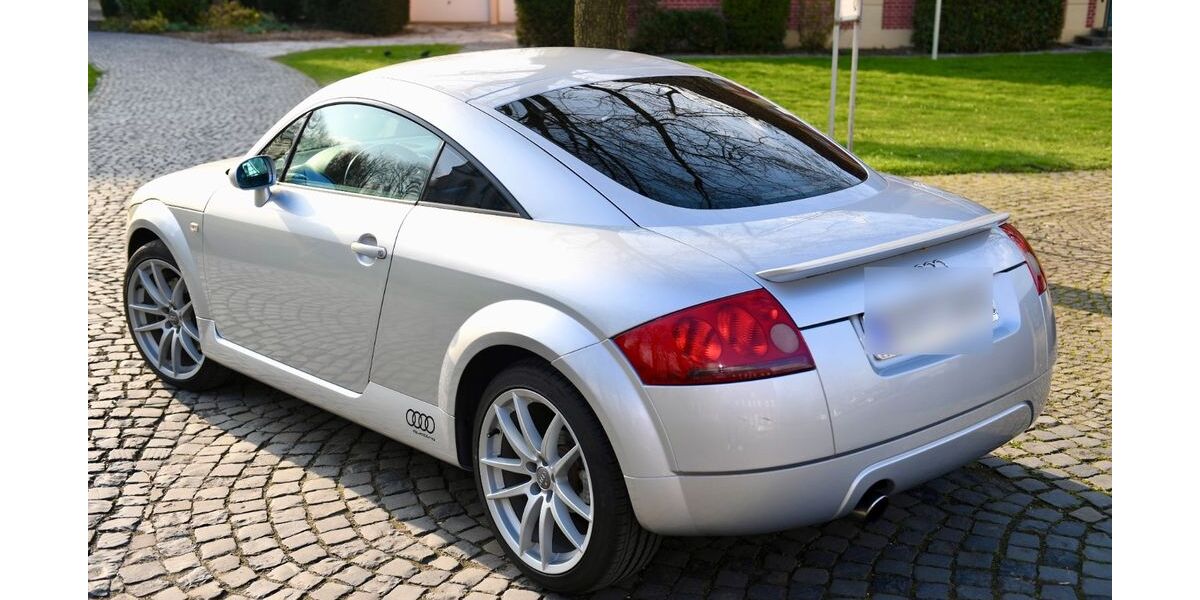 Audi TT 218.000 km 5.250 &euro; Rietberg 33397