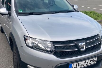 Dacia Sandero 145.000 km 4.900 &euro; Detmold 32756