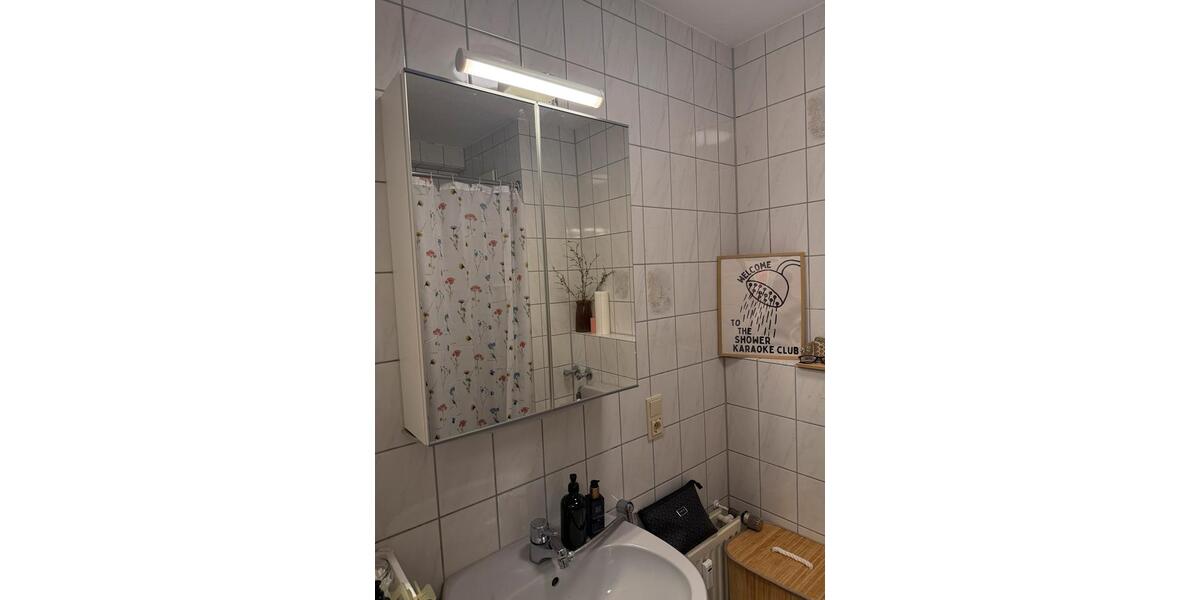 Etagenwohnung Paderborn Neuenbeken - 1 Zimmer, 24 m&sup2;, 280&euro; | Angebot:27603652