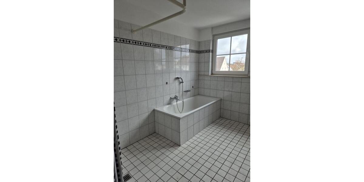Etagenwohnung Büren - 2 Zimmer, 71 m&sup2;, 850&euro; | Angebot:26478164