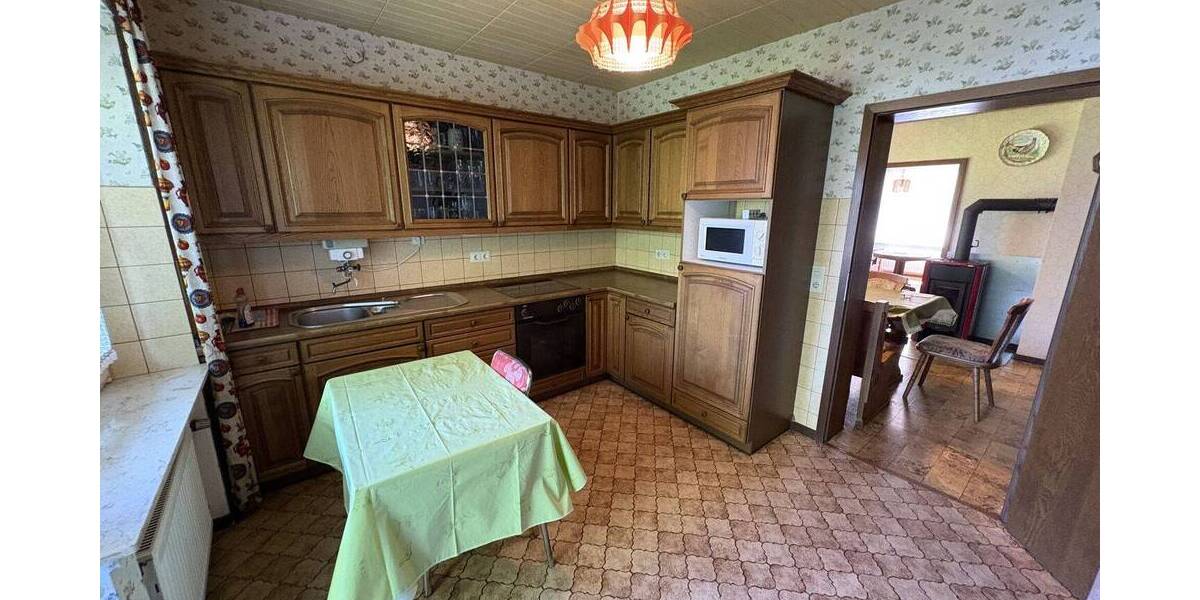Mehrfamilienhaus, Wohnhaus Altenbeken - 8 Zimmer, 171 m&sup2;, 298.000&euro; | Angebot:26816526
