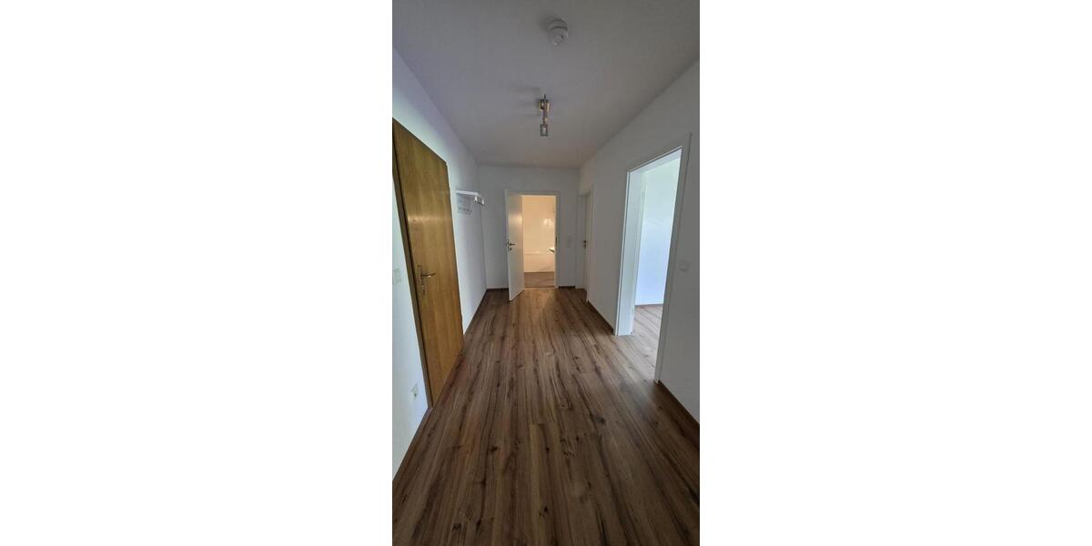 Etagenwohnung Horn-Bad Meinberg Bad Meinberg - 3 Zimmer, 110 m&sup2;, 950&euro; | Angebot:26470272