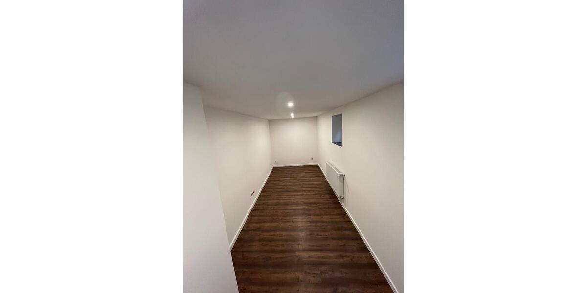 Erdgeschoßwohnung Nieheim - 4 Zimmer, 90 m&sup2;, 670&euro; | Angebot:27626214
