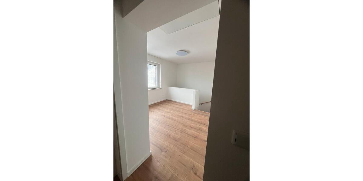 Einfamilienhaus zu vermieten! Haus in Bad Wünnenberg-Haaren! 5 zimmer